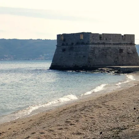Skalinada Pensión Kaštela